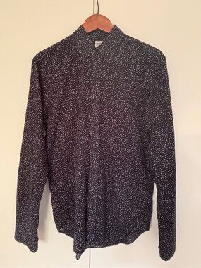 United Stock Dry Goods. Lightweight graphic pattern button down shirt.  M